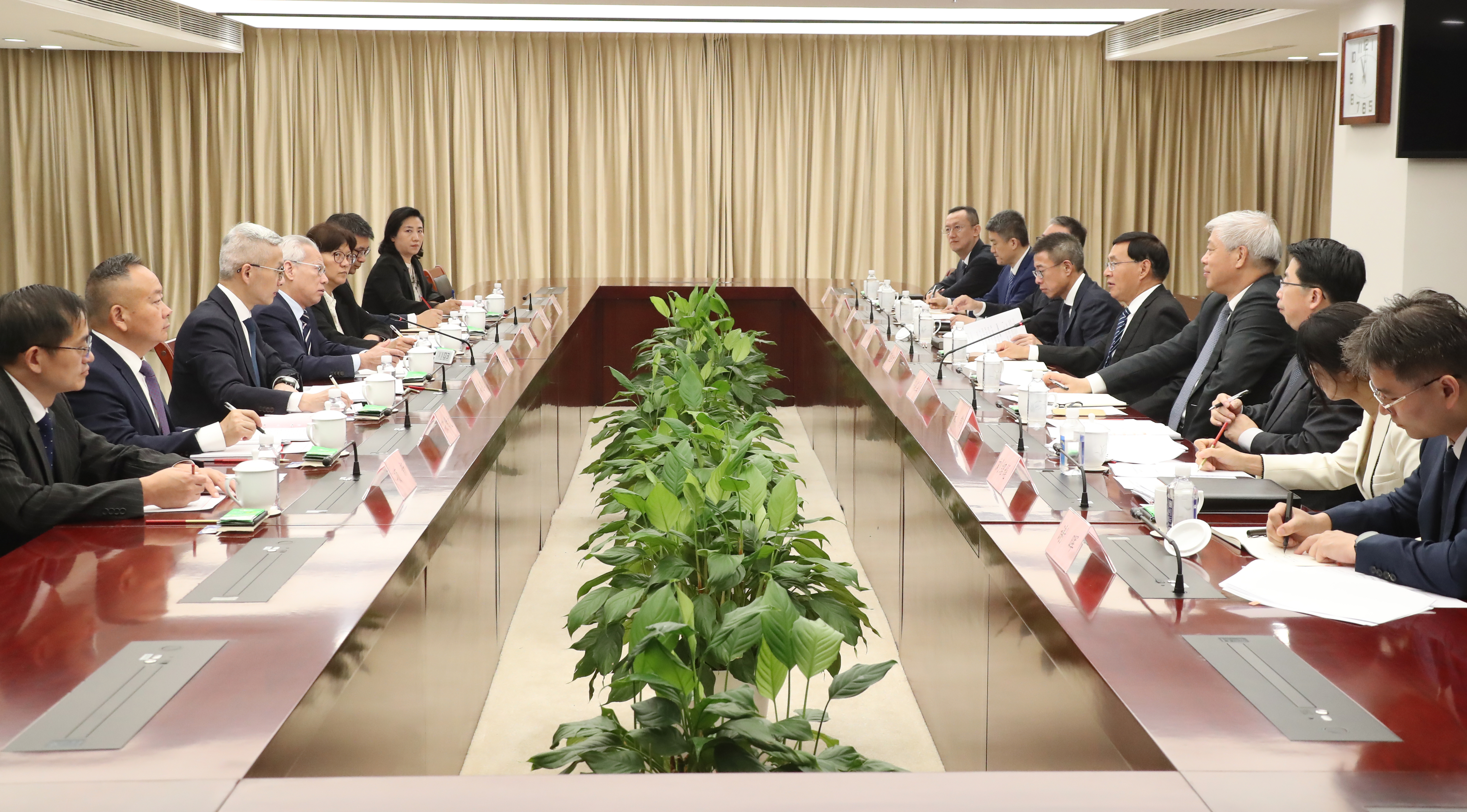 6A96DC0D10FAA2D676B37D838D2_C1D99F34_7ED42F.jpg?e= 张玉卓、国资、央企、国资委、书记、主任、国企、企业刷新